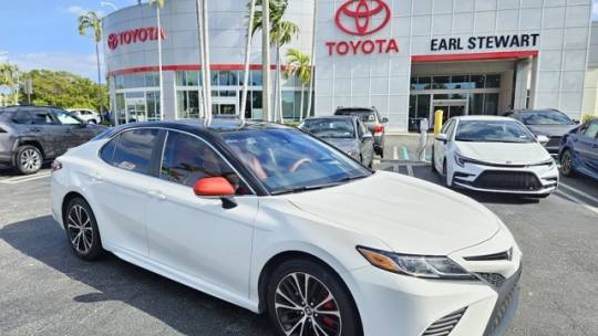 2018 toyota camry xle