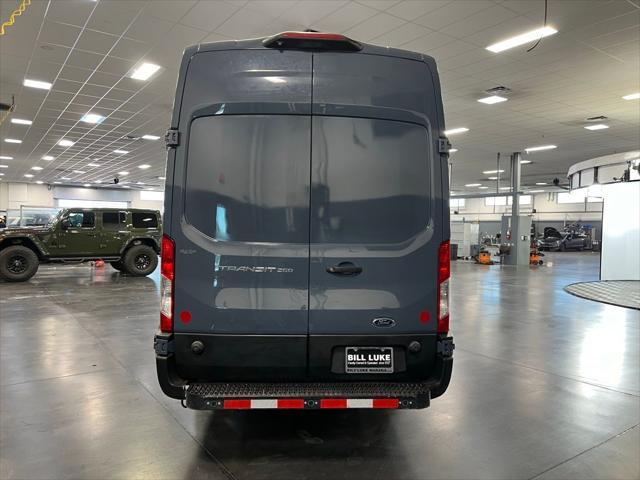 2019 ford transit-250 base