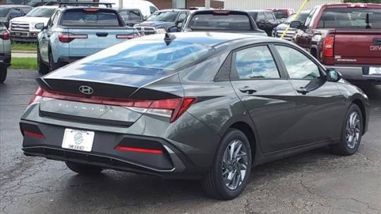 2024 Hyundai Elantra