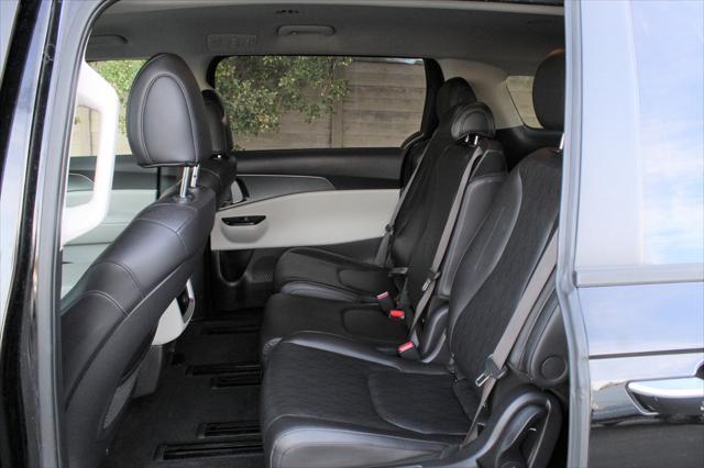 2023 kia carnival lx