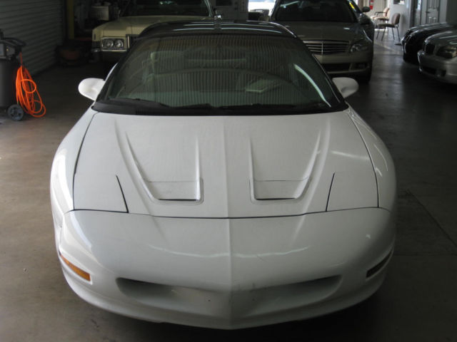 1st $2500 buys watch videos florida car nonsmoker clean car automatic