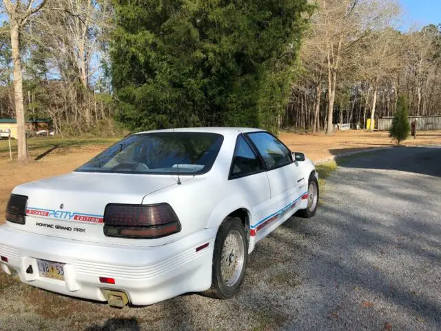 richard petty pontiac grand prix