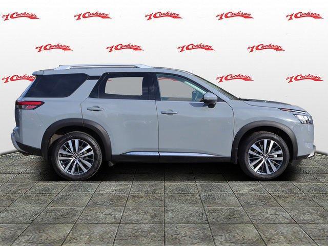 2022 nissan pathfinder platinum