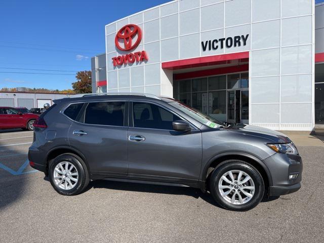 2018 nissan rogue sv