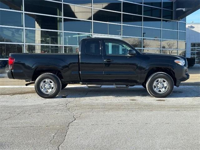 2022 toyota tacoma sr