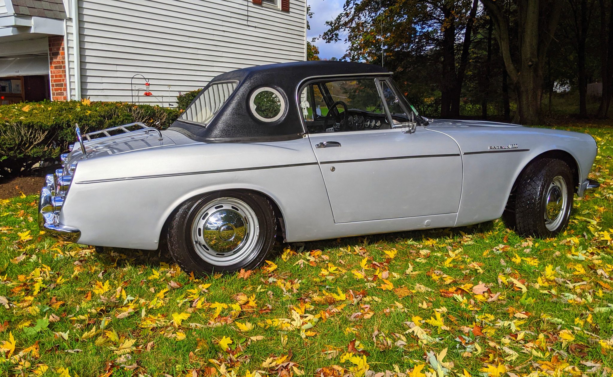 1966 datsun 1600 roadster