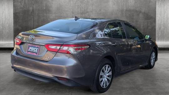 2020 toyota camry hybrid le