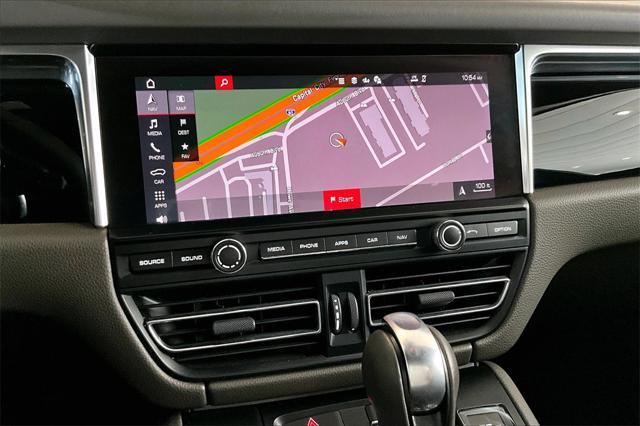 2021 porsche macan base