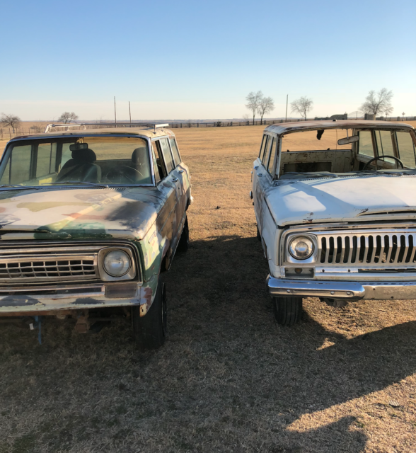 2 jeep wagoneers no reserve