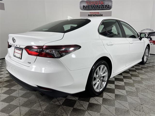 2024 toyota camry le