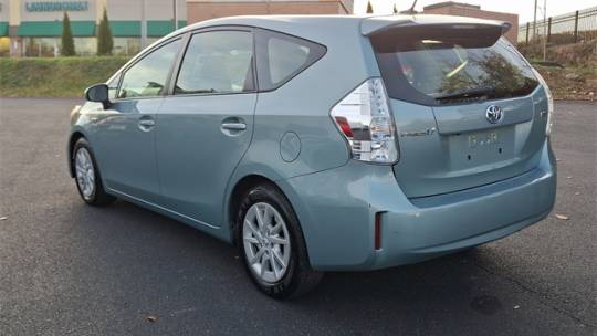 2014 Toyota Prius v (+)