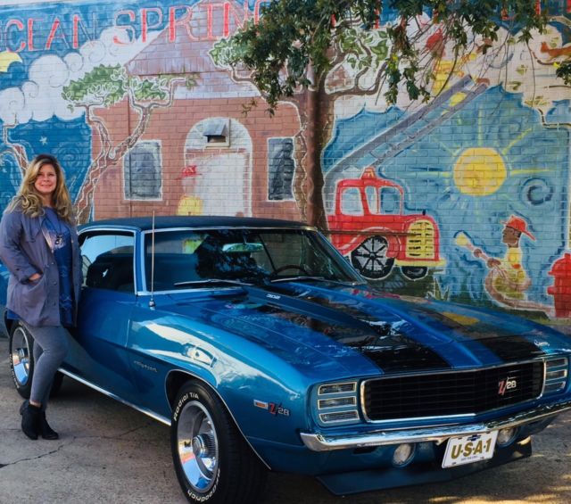 1969 z28 rs camaro numbers matching rotiesserie restoration,no exspense spared!