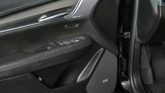 2020 cadillac xt5 sport