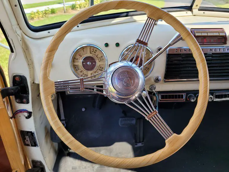 1951 gmc suburban