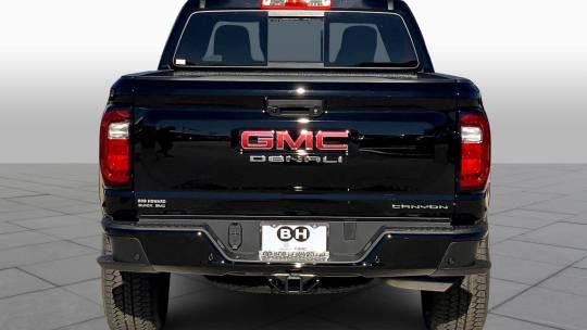 2024 GMC Canyon