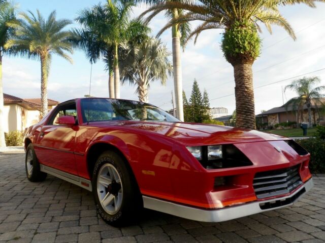 1983 camaro z-28 low original mileage, 5 speed manual transmission, factory ac
