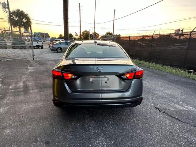 2023 nissan altima 2.5 sv