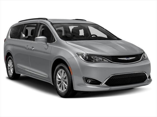 2018 chrysler pacifica touring plus