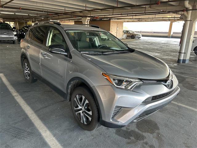2018 toyota rav4 le