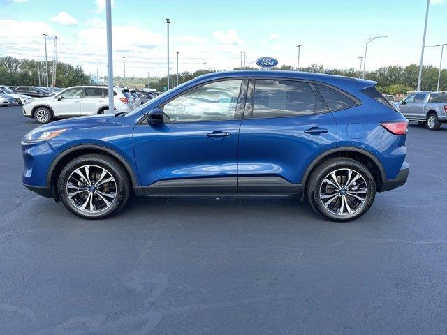 2022 ford escape se