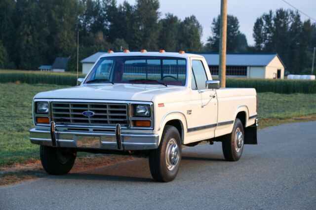 1986 ford f-250 xlt lariat with only 19.5k original miles!!
