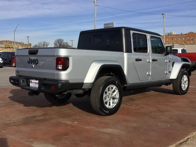 2023 jeep gladiator sport s