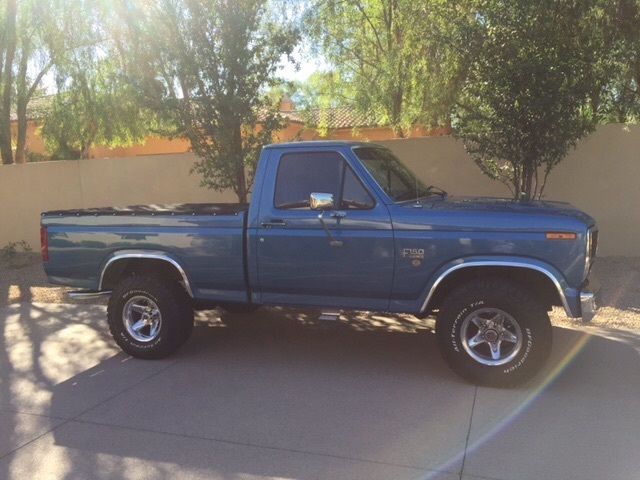 1984 ford f-150 4x4 short bed truck