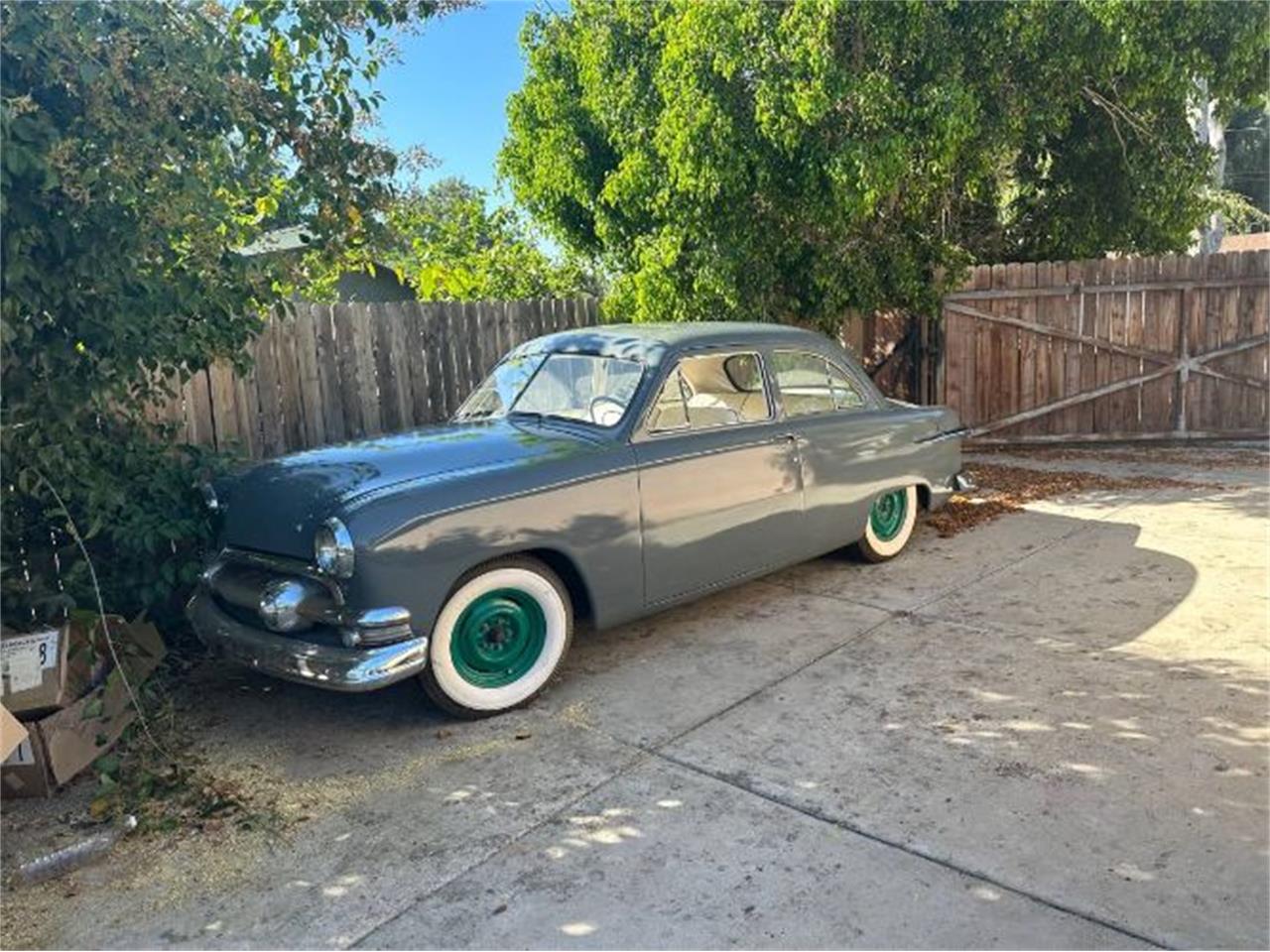 1951 ford sedan