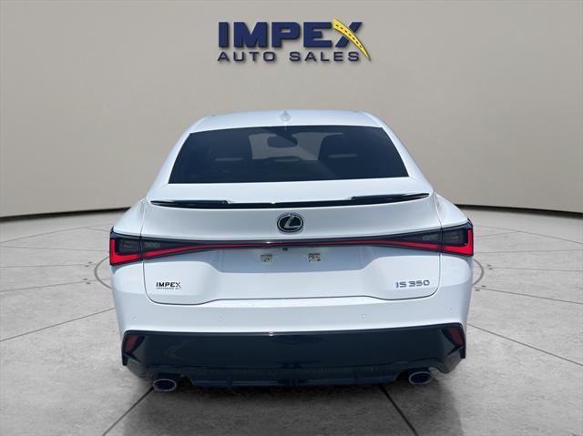 2022 lexus is 350 base
