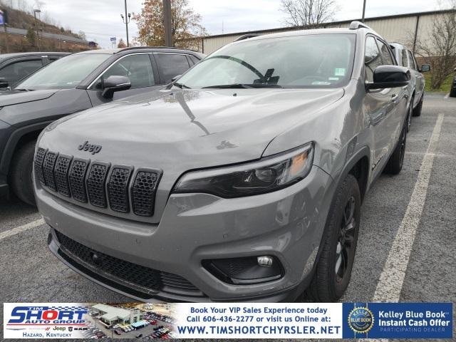 2023 jeep cherokee altitude lux