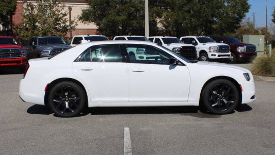 2023 Chrysler 300