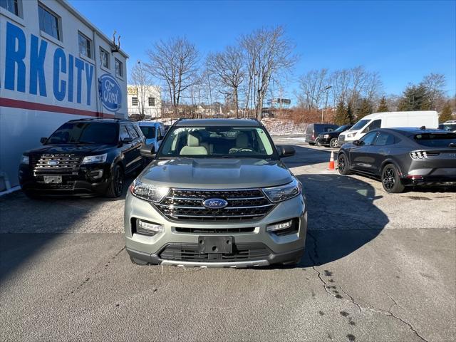 2020 ford explorer xlt
