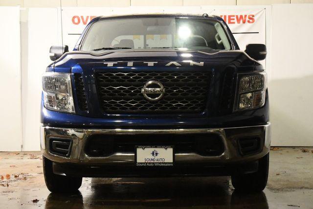 2019 nissan titan sv