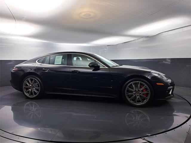 2019 porsche panamera turbo