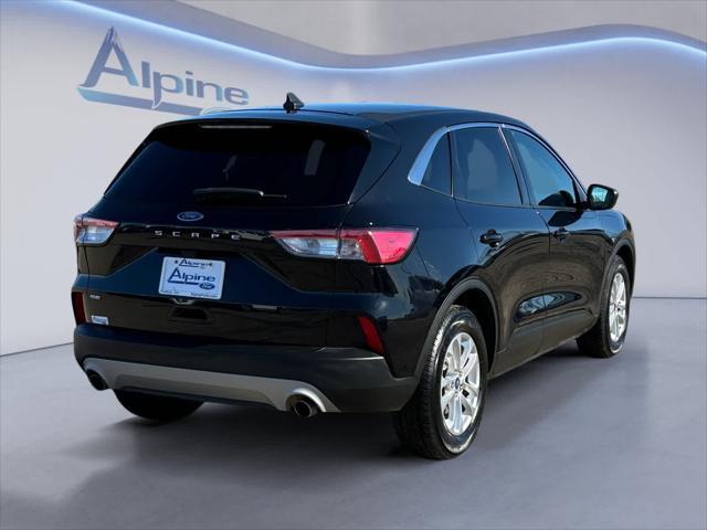 2022 ford escape se