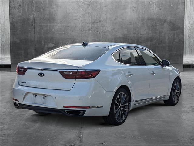 2017 kia cadenza technology