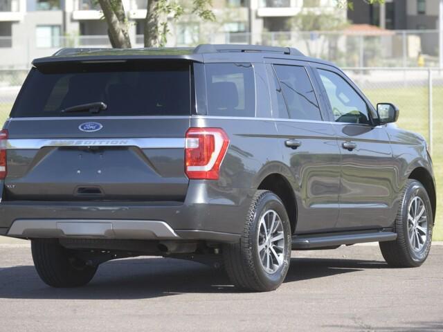 2021 ford expedition xlt