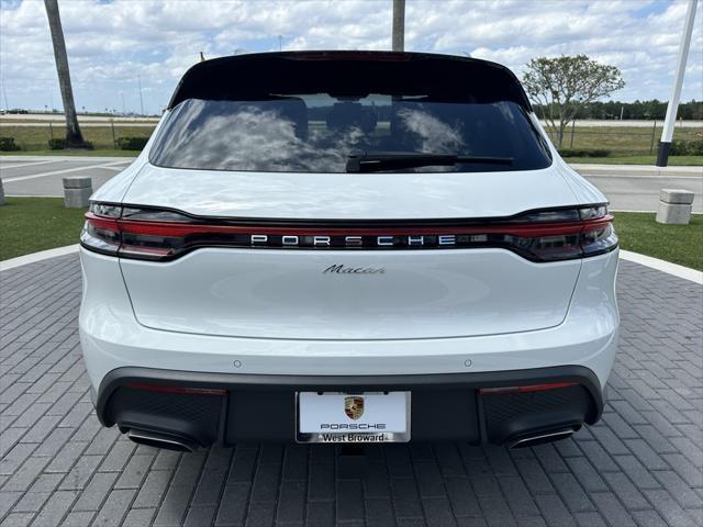 2024 porsche macan t