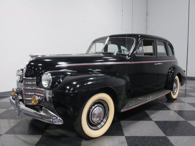hard-to-find '40 olds, bone-stock, 230 flathead sic, 3-speed, runs/drives great!