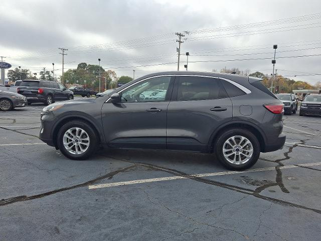 2020 ford escape se