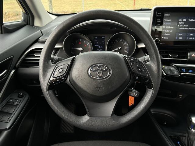 2021 toyota c-hr le