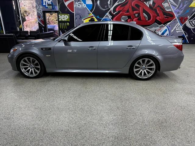 2006 bmw m5 base