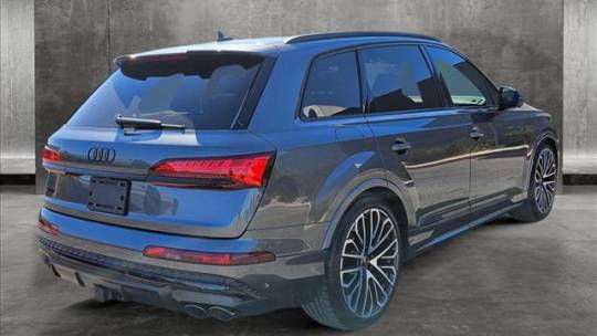 2025 Audi SQ7