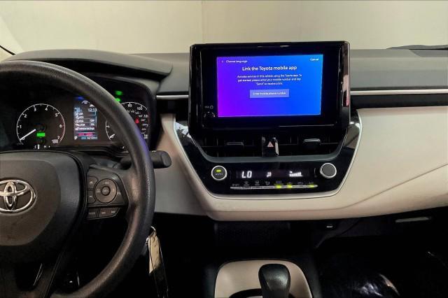 2023 toyota corolla hybrid le