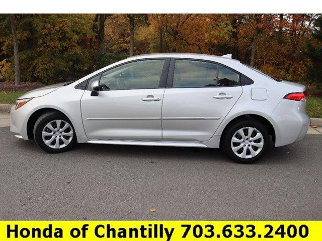 2023 toyota corolla hybrid le
