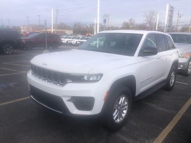 2023 jeep grand cherokee laredo