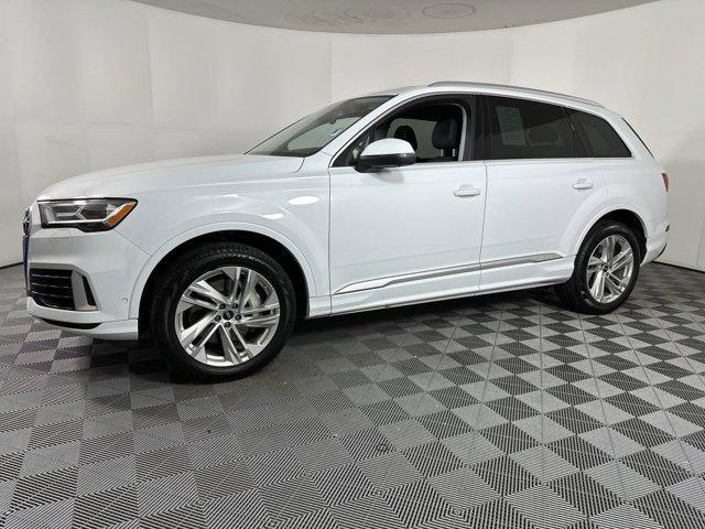 2023 audi q7 55 premium plus