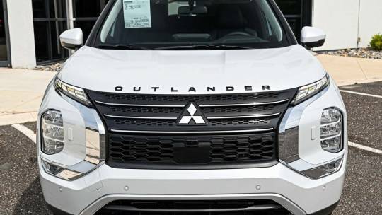 2024 Mitsubishi Outlander