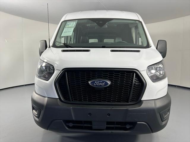 2023 ford transit-250 base