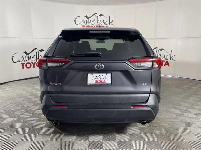 2022 toyota rav4 le